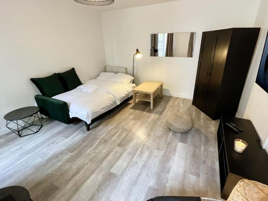 1Br Et Canape Lit Dans Le Salon Apartment Paris Ngoại thất bức ảnh